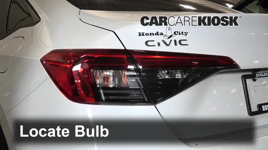 2022 Honda Civic Sport 2.0L 4 Cyl. Éclairage Feu clignotant arrière (remplacer l'ampoule)